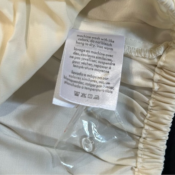 NWT WeWoreWhat Ruffle Short Sleeve Ivory Crop Top Blouse Keyhole Back Size L - Picture 5 of 8